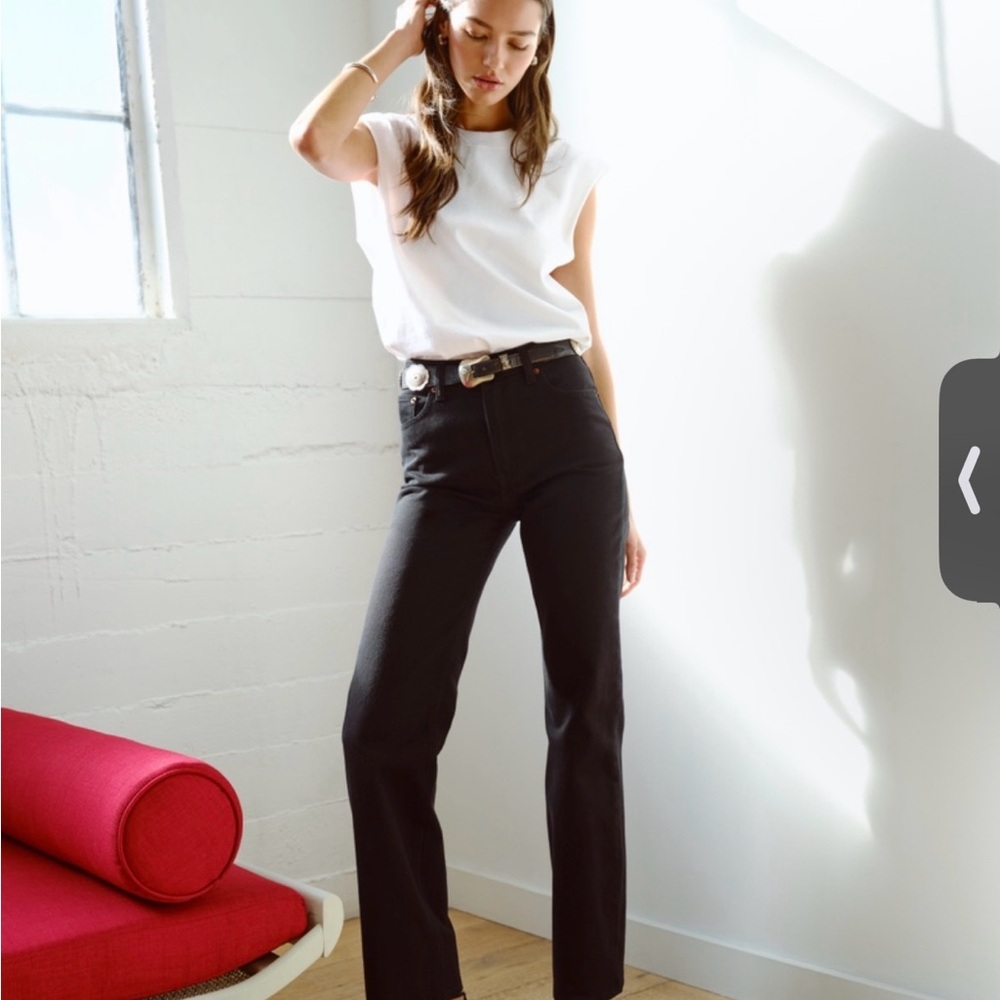 NWT Abercrombie High Rise 90s Relaxed Jean in Black